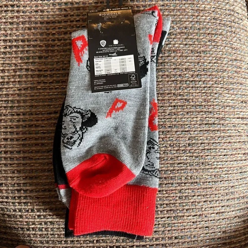 Official IT Pennywise the Clown crew Socks Adult Horror Movie 8-12 NEW! Set of 2